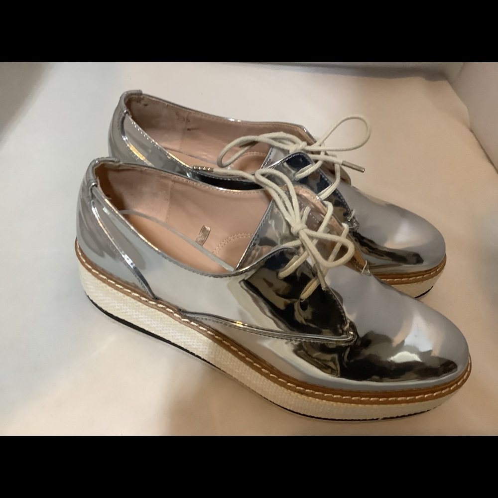 Metallic oxfords